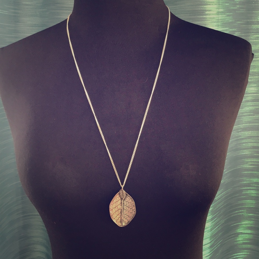 Leaf necklace